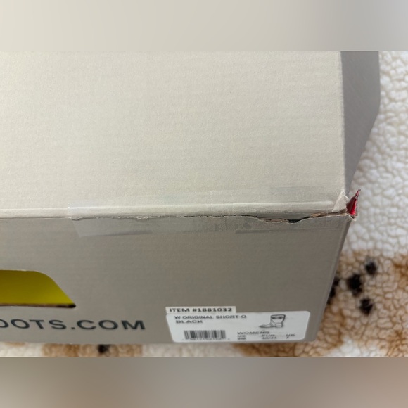 ❤️Hunter
Original Short Back Adjustable Rain Boots
Women's size 9M Black New - Picture 7 of 15